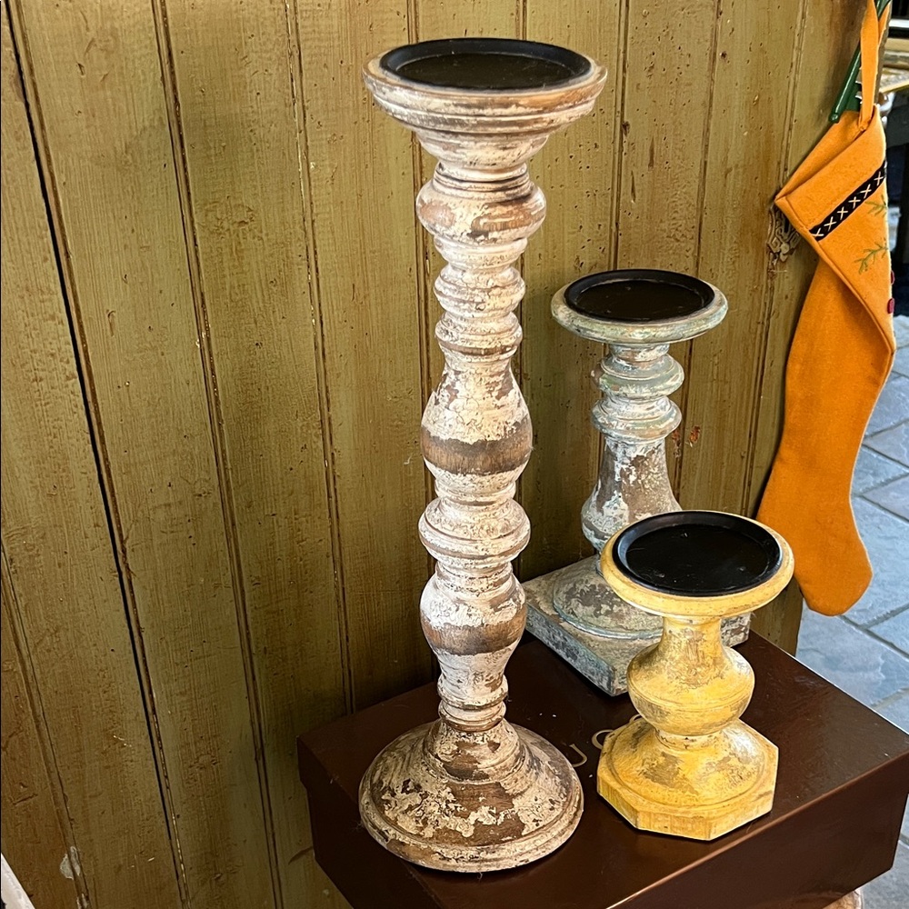 Vintage Distressed Candle Holder Trio - Picture 2 of 4